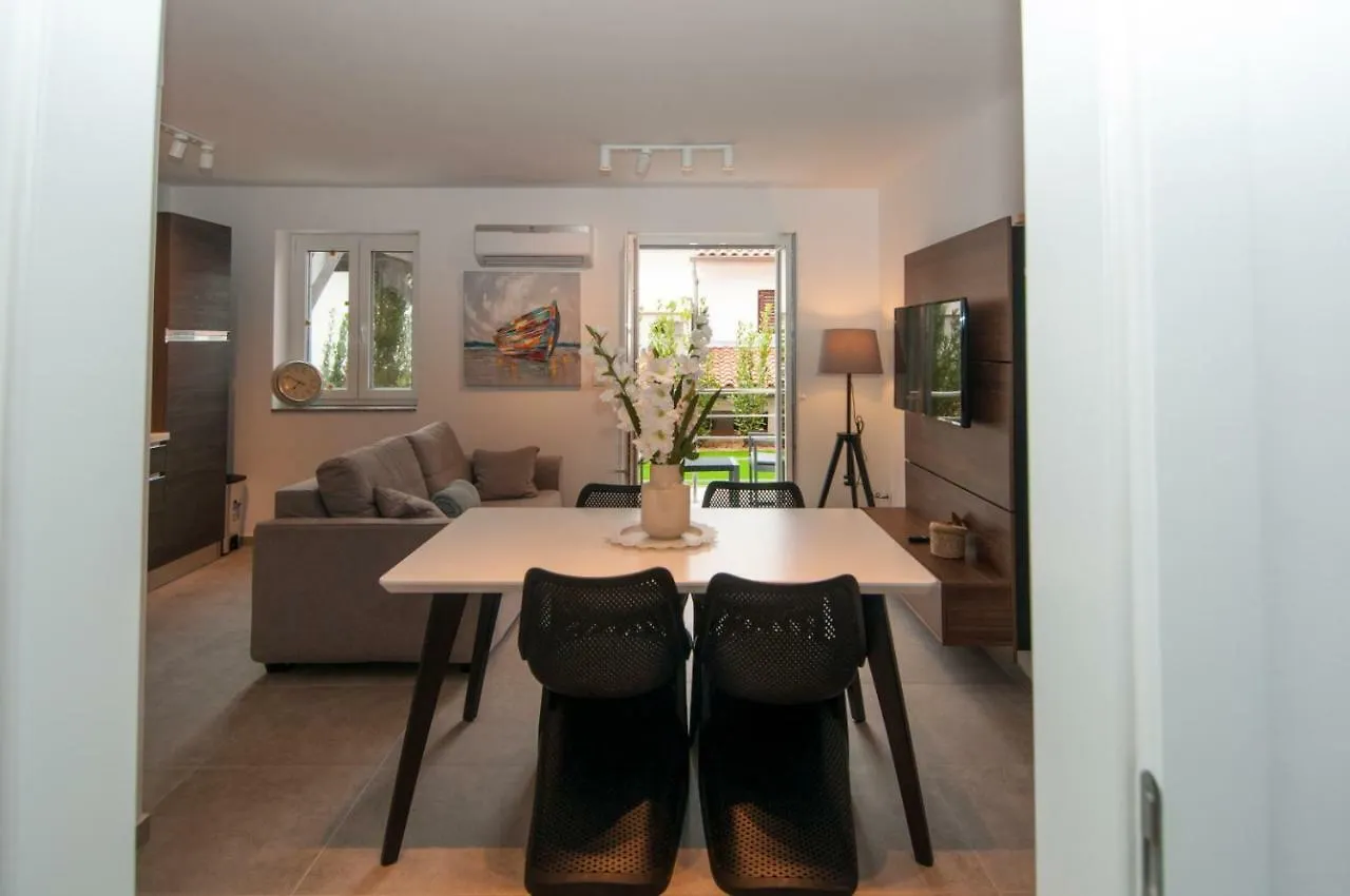 Villa Tina Mali Losinj Apartment