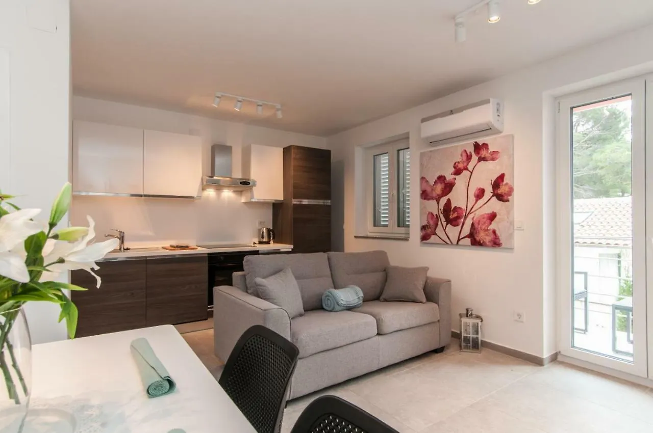 Villa Tina Mali Losinj 0*,  Croatia