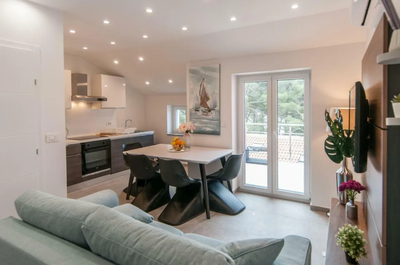 Apartment Villa Tina Mali Losinj